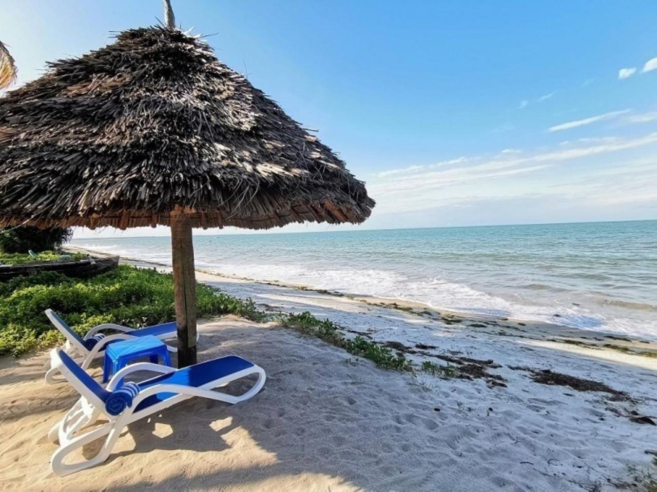 Barry'S Beach Resort Mkwaja Luaran gambar