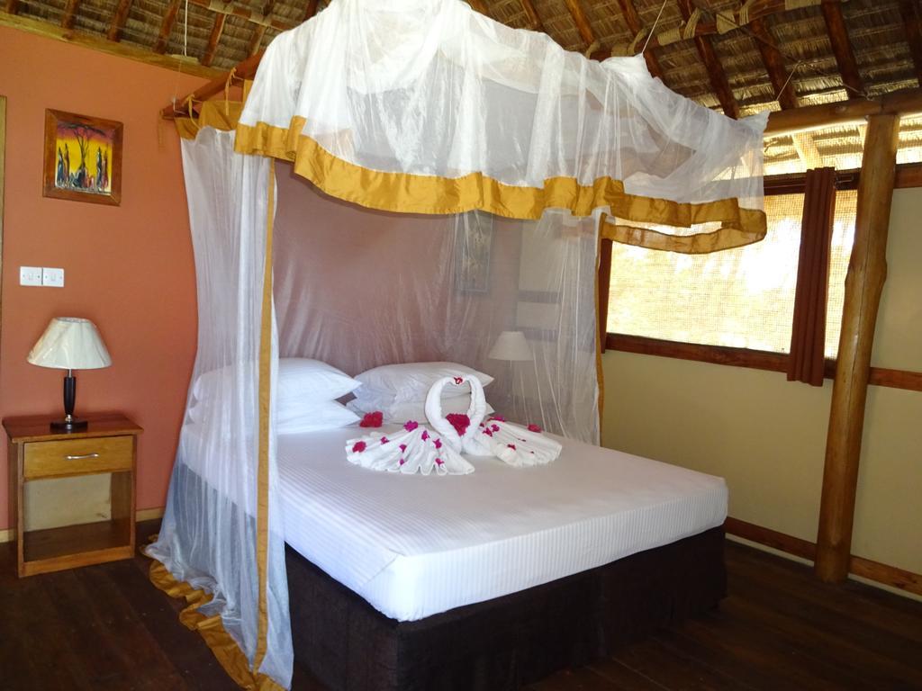 Barry'S Beach Resort Mkwaja Luaran gambar