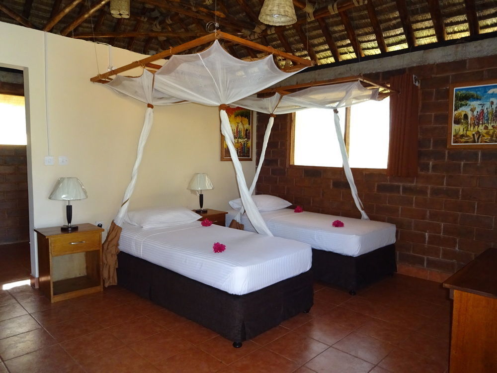 Barry'S Beach Resort Mkwaja Luaran gambar
