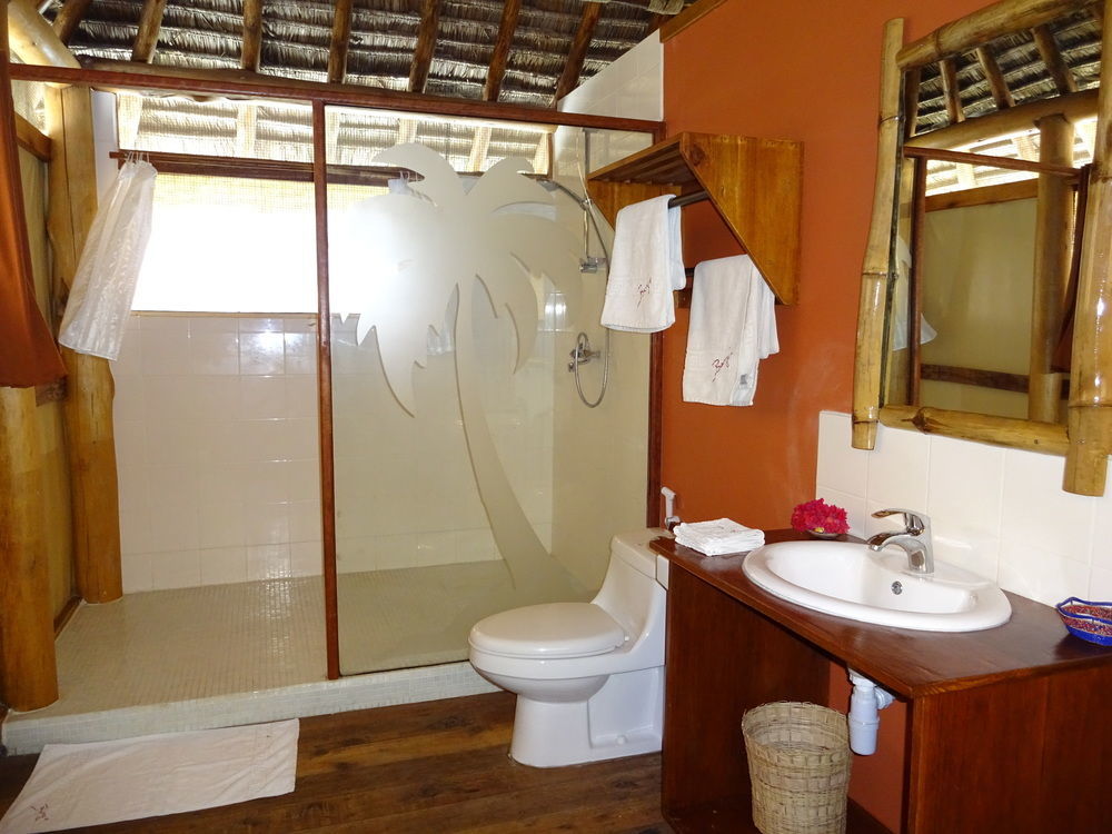 Barry'S Beach Resort Mkwaja Luaran gambar