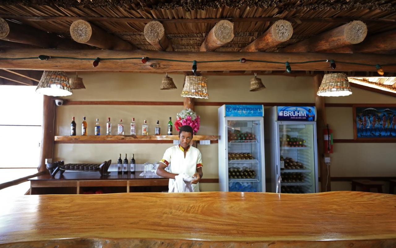 Barry'S Beach Resort Mkwaja Luaran gambar